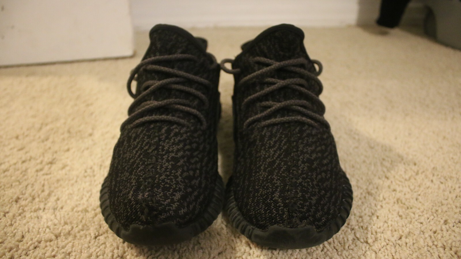 yeezy black size 8